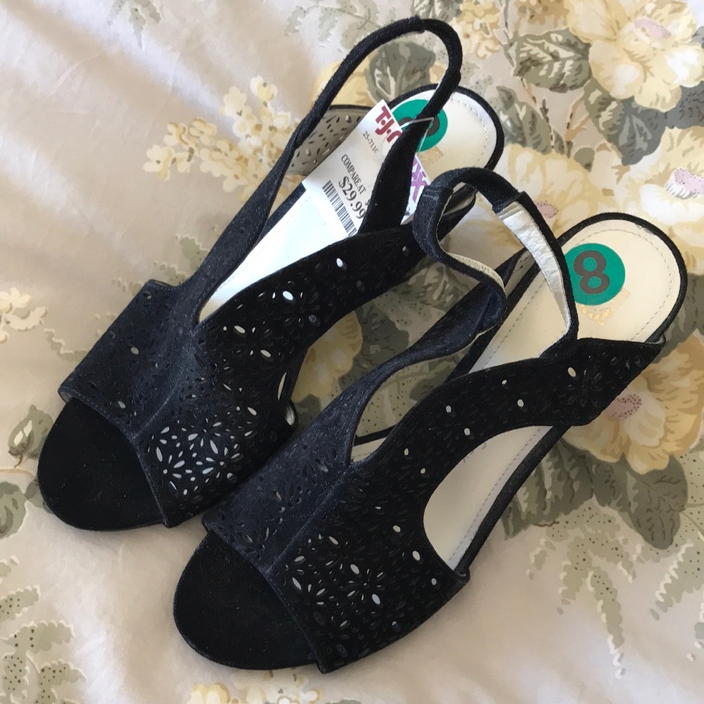 NWT Anne Klein flex wedges size 8